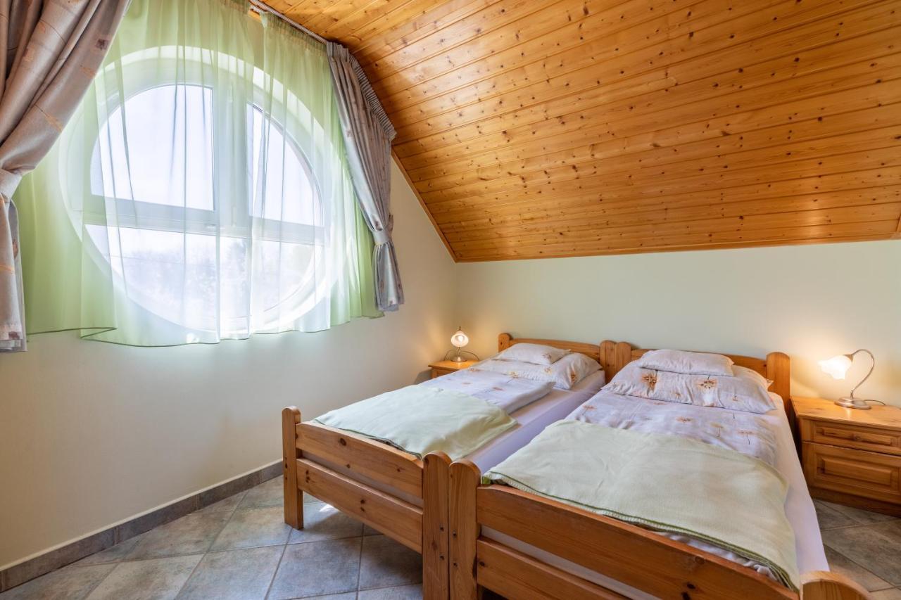 Aranyapartman Hajdúszoboszló Esterno foto